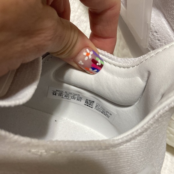 Nwt Adidas Ultraboost 21 triple white FY0379 running shoes main image 7